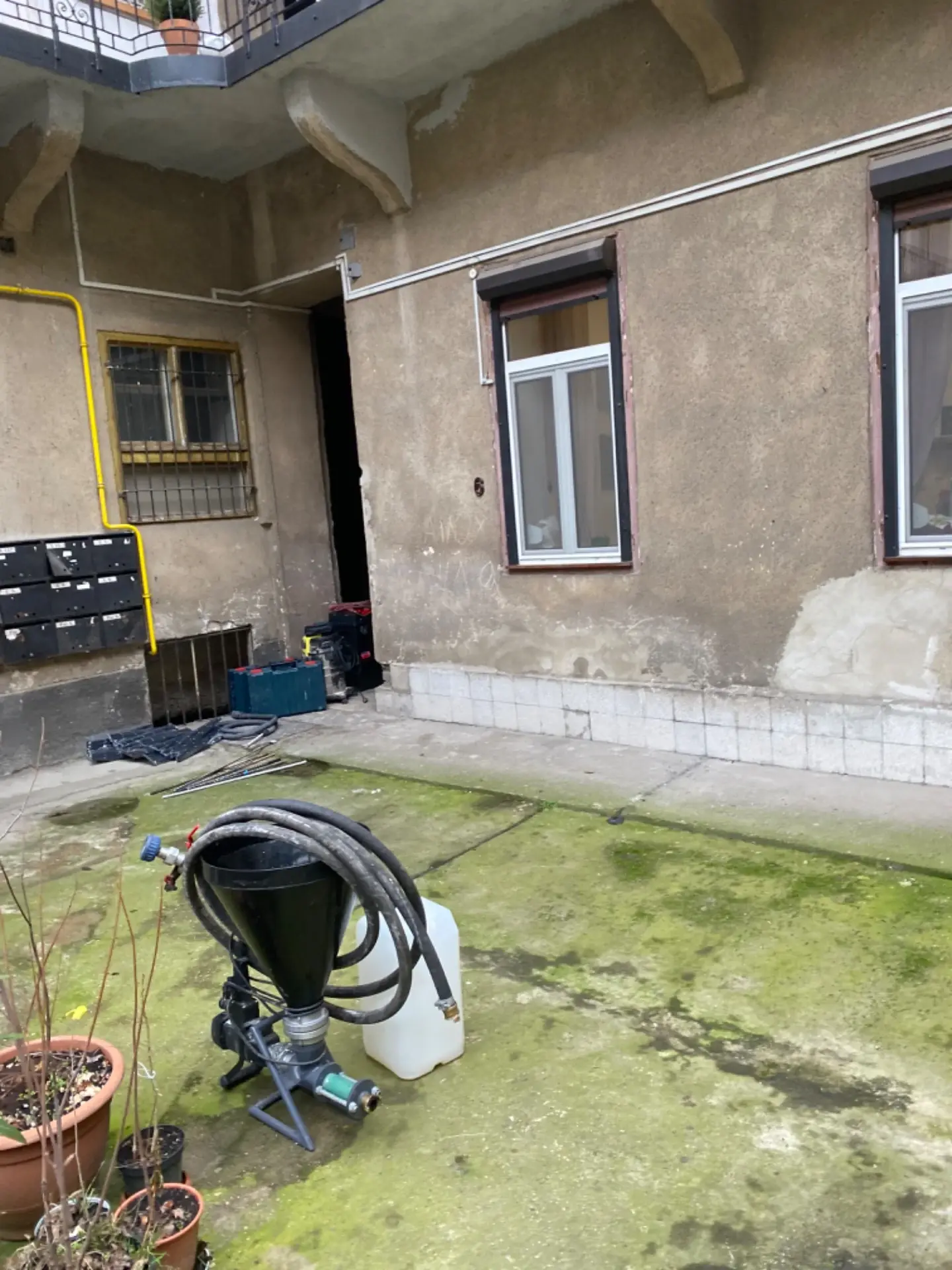 StopPool realizácia tlakovej injektáže a hydroizolácie stien 12